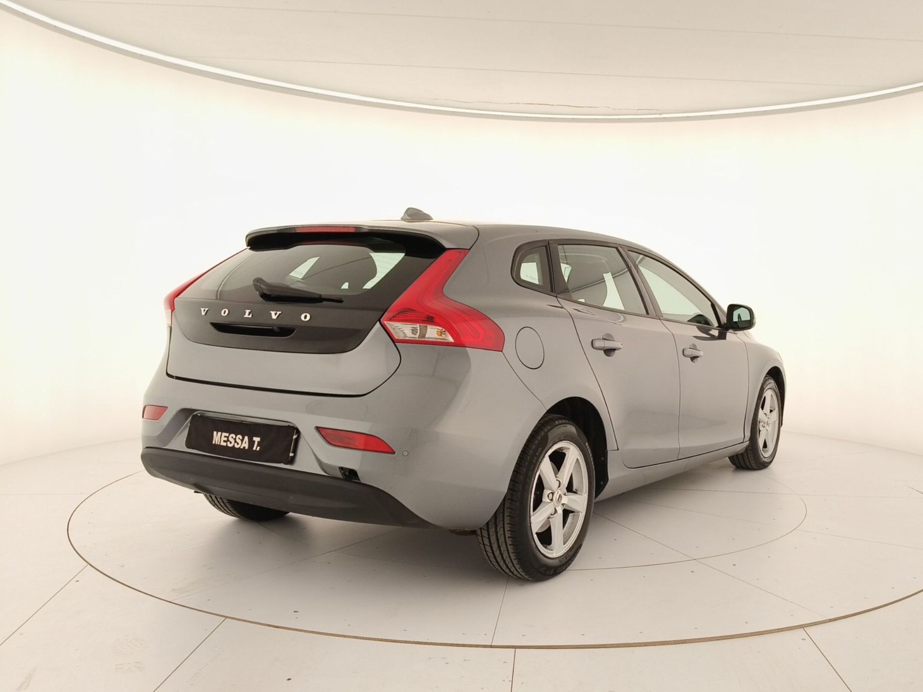VOLVO V40 II 2012 V40 2.0 T2 Inscription my18 - Messa