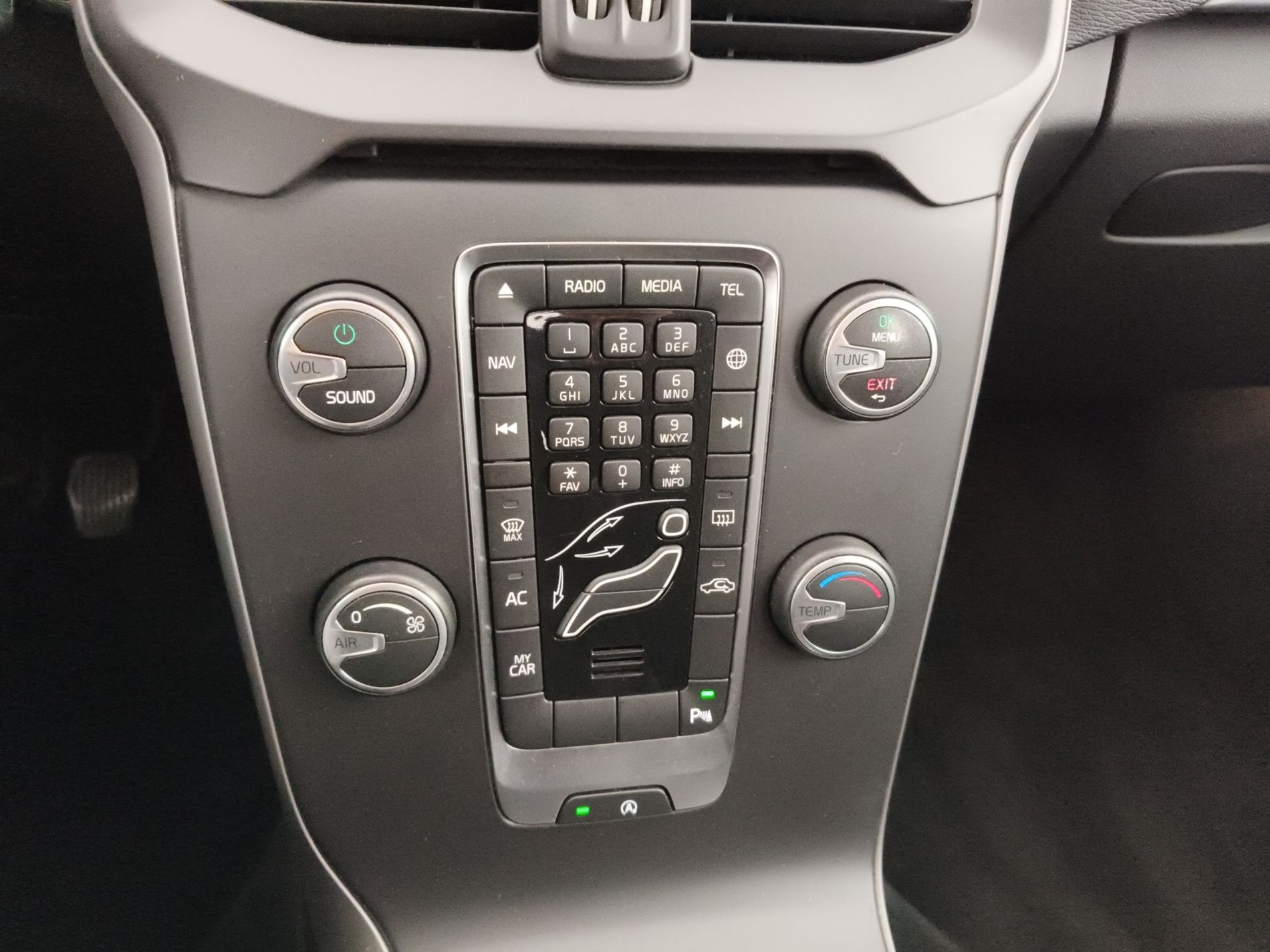 VOLVO V40 II 2012 V40 2.0 T2 Inscription my18 - Messa