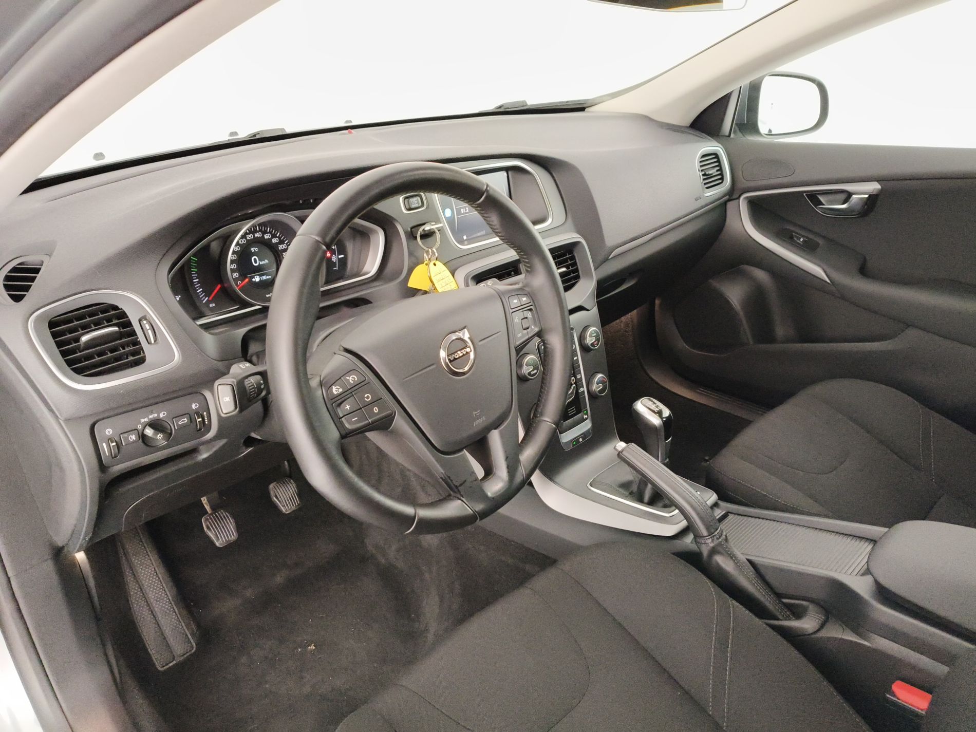 VOLVO V40 II 2012 V40 2.0 T2 Inscription my18 - Messa